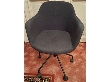 Abbildung: Bürostuhl (gepolstert)