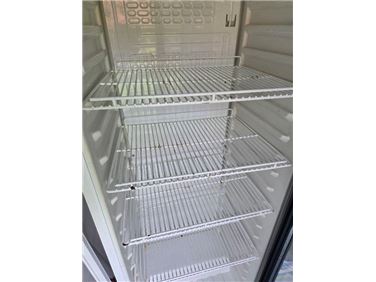 Abbildung: Verschenke großen Kühlschrank ....gebraucht