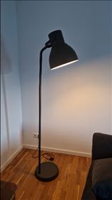Abbildung: Stehlampe