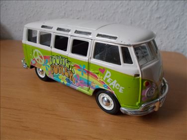 Abbildung: Flower-Power-Volkswagen-Van Samba Maßstab 1:25