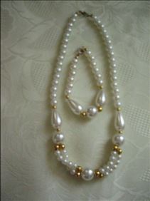 Abbildung: Modeschmuck-Set Bijou Brigitte, unbenutzt