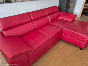 Abbildung: Eckcouch/ Sofa/ rot