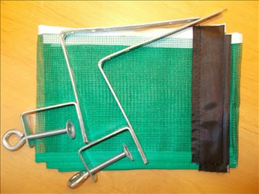 Abbildung: Tausche Tischtennisnetz mit Halterungen....
