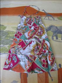 Abbildung: Rock und Kleid Gr. 34, H und M