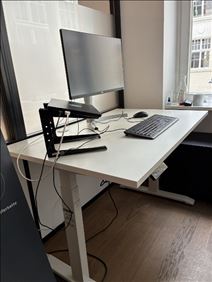 Abbildung: Schreibtisch, T-Fuß, höhenverstellbar, 1.200 x 800 mm