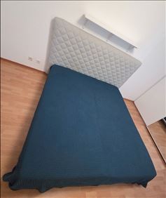 Abbildung: Doppelbett 180x200 (mit Lattenrost / Matratzen)