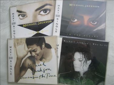 Abbildung: 4 CDs Michael Jackson