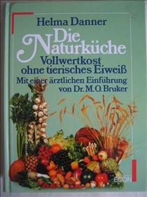 Abbildung: größeres Buch Die Naturküche