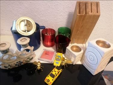 Abbildung: 1 Karton Küchen Utensilien Kerzenhalter ikea Messerblock o.