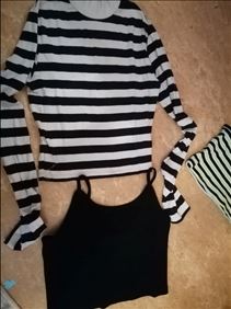 Abbildung: 3 Oberteile shirt Pullover Größe S-M 