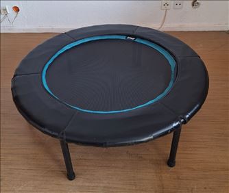 Abbildung: Fitnessgeräte zu verschenken