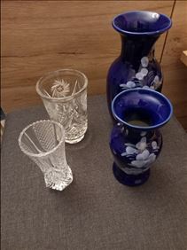 Abbildung: Kleine Vasen